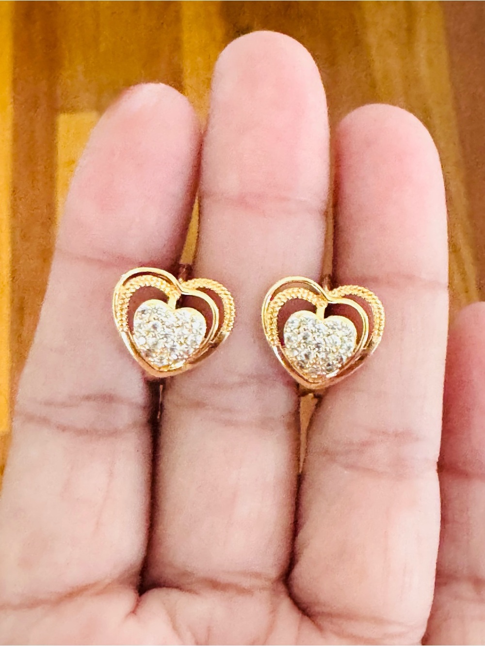 18K Gold Plated Heart Cluster hoop Earrings - Gold Sparkle